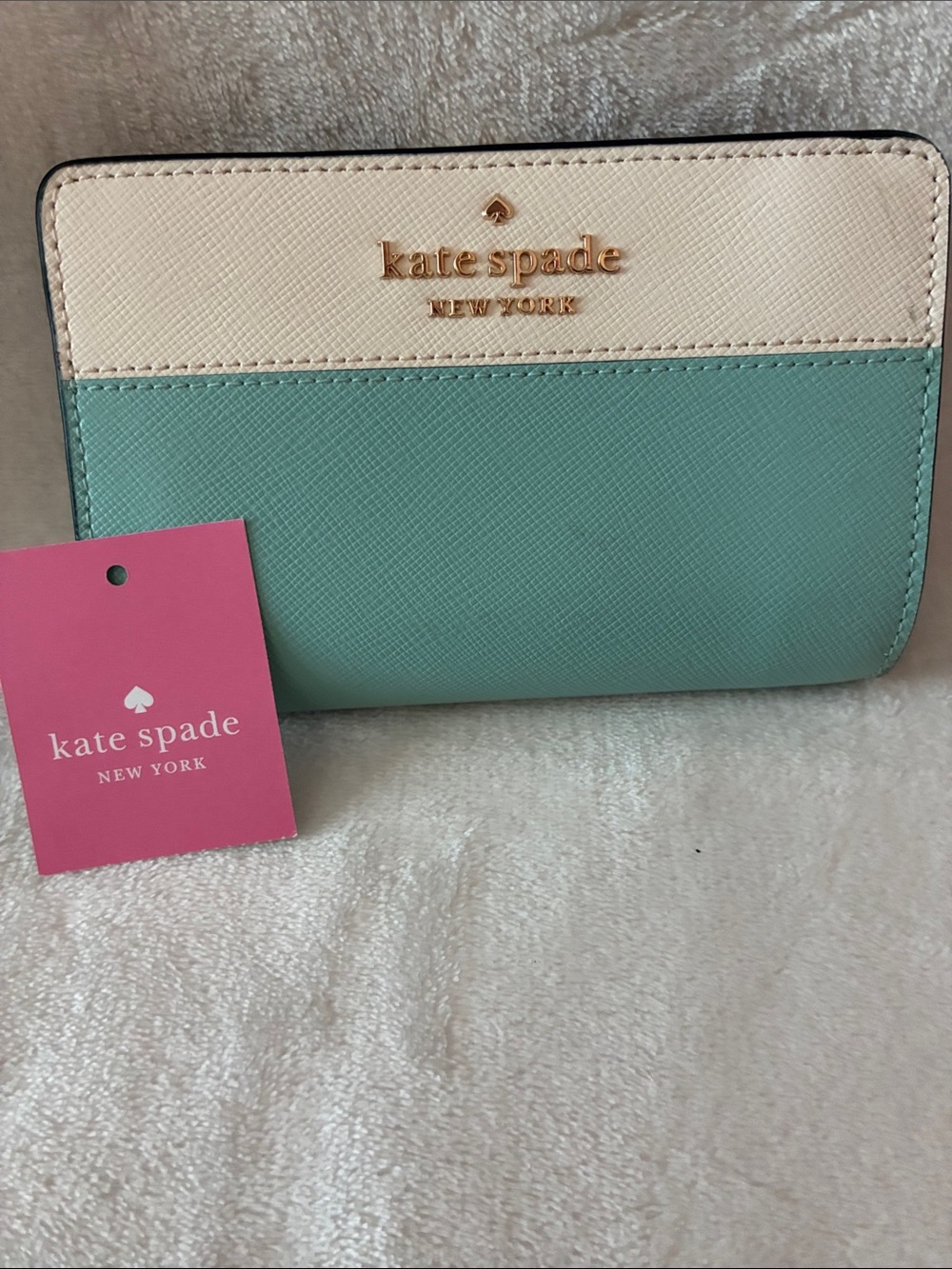 kate spade Cream and Mint Saffiano Zip Wallet. minor callout on corner. NWT